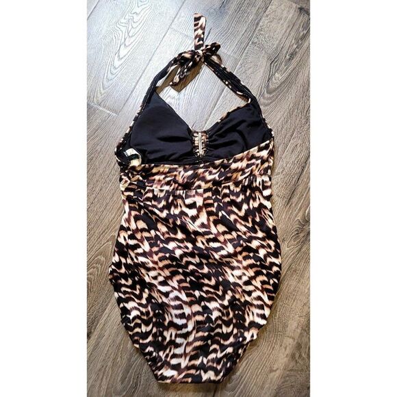 Aqua Green Tiger Print Haulter One Piece Swimsuit Women's Size Medium - Picture 3 of 4